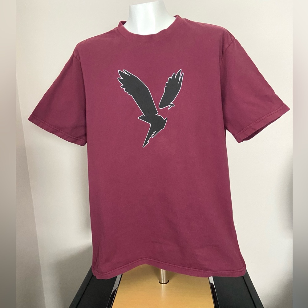 American Eagle Men’s Outfitters Red Short Sleeve Tee Size Medium